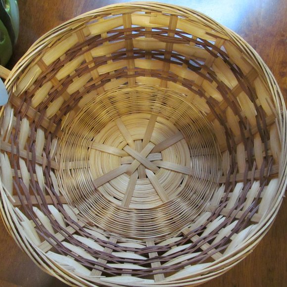 Vintage NWT Woolworth Woven Wicker Basket w/ Handle 14" Tall Two-Tone NEW - Picture 5 of 12